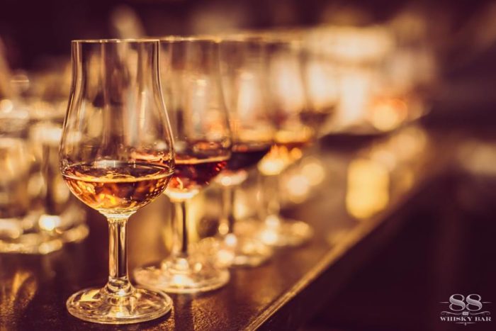 Degustacja rumu i whisky